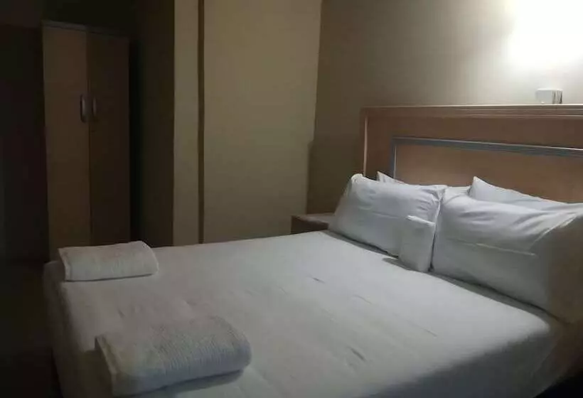 پانسیون Makhadzi S Cloud Lodge