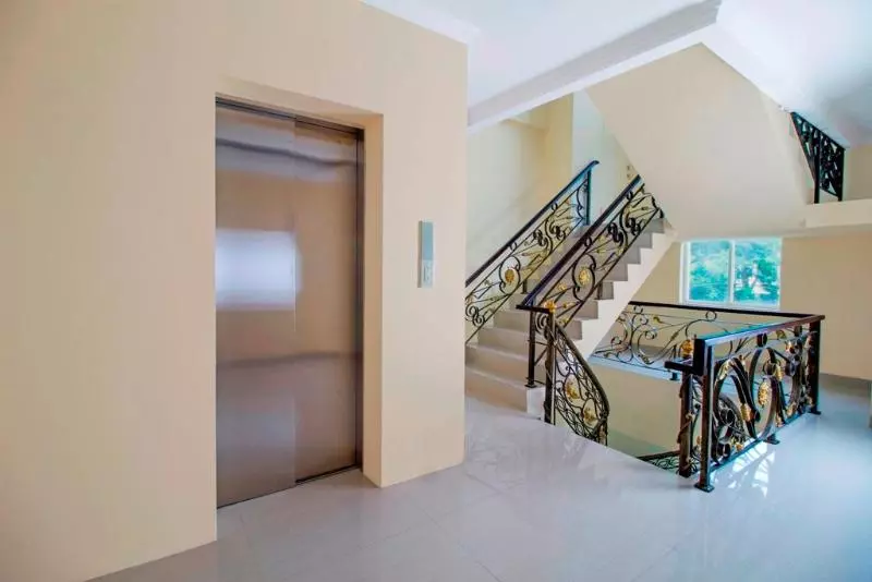 Majatalo Reddoorz Plus @ Cideng Barat