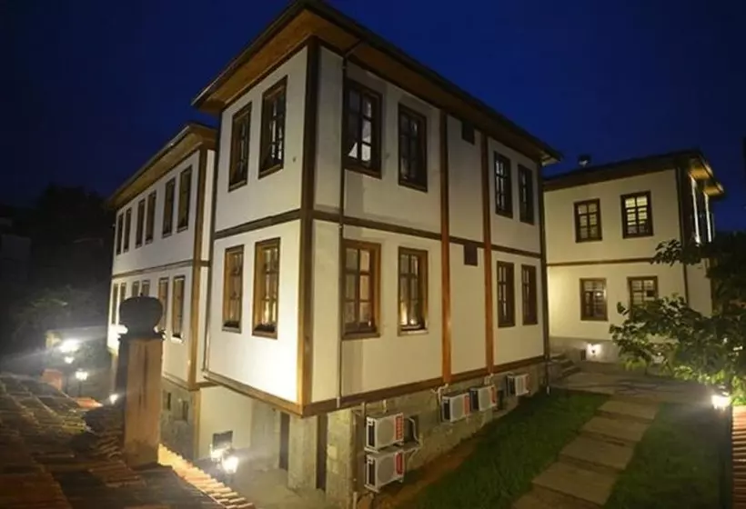 Retkeilymaja Kanoglu Konagi