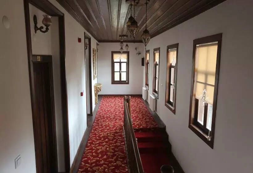 Retkeilymaja Kanoglu Konagi