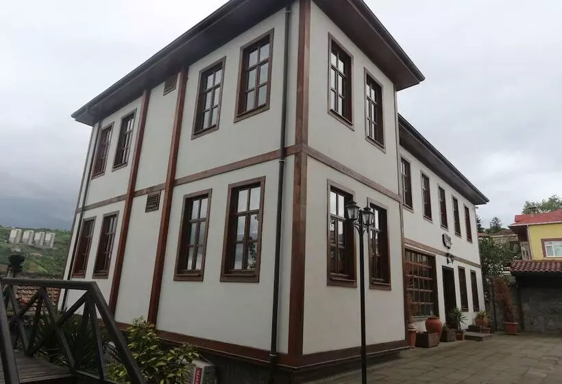 Retkeilymaja Kanoglu Konagi