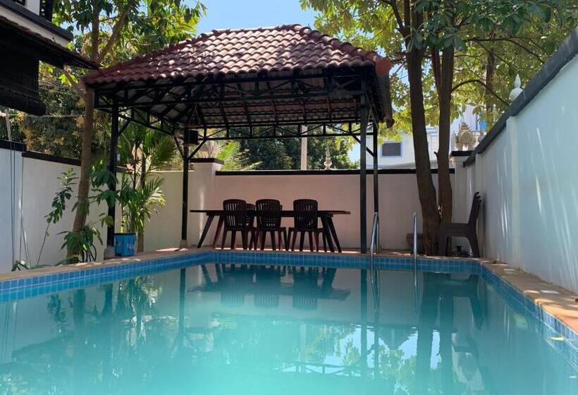 هاستل Private Boutique Home With Pool, The Fin Inn