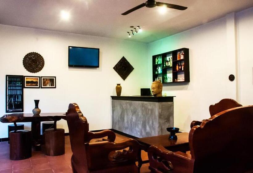 هاستل Private Boutique Home With Pool, The Fin Inn