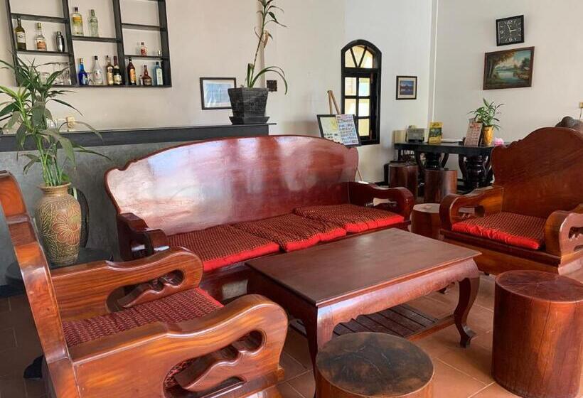 هاستل Private Boutique Home With Pool, The Fin Inn