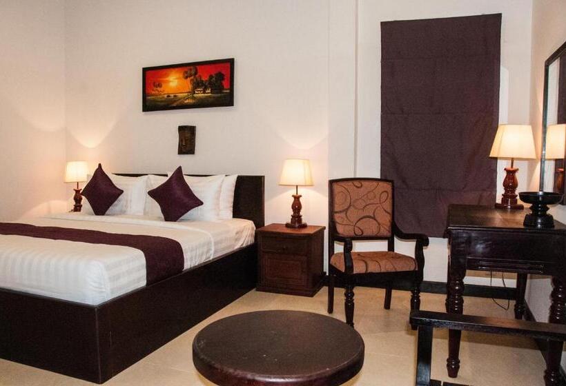 هاستل Private Boutique Home With Pool, The Fin Inn