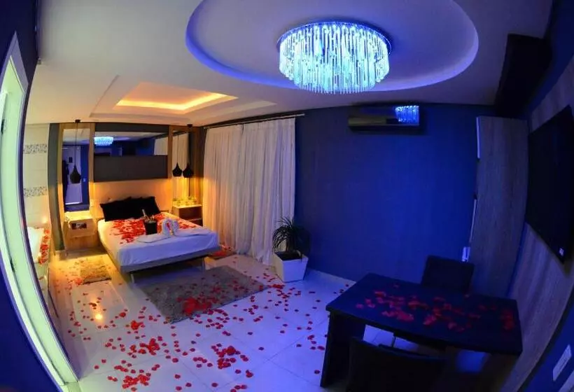 Helus Motel