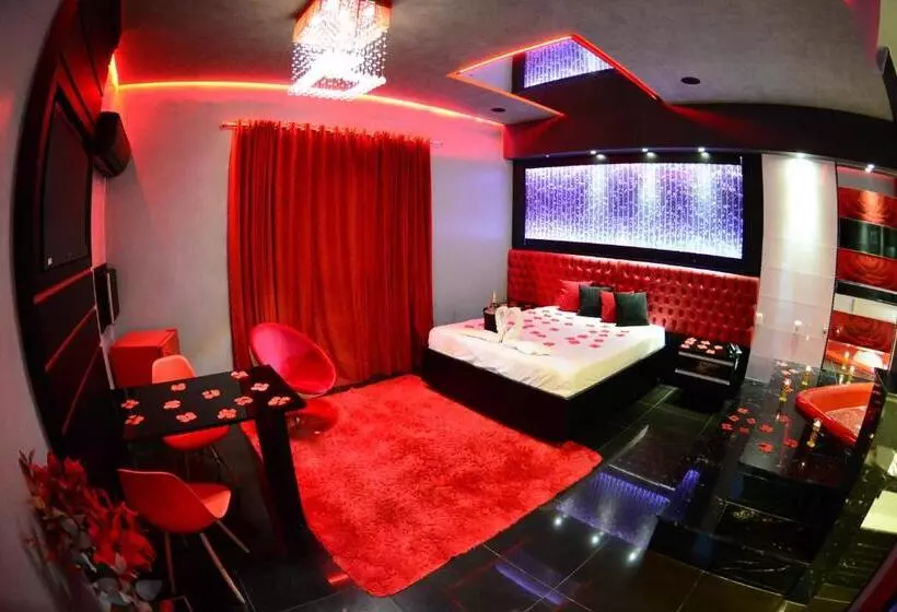 Helus Motel