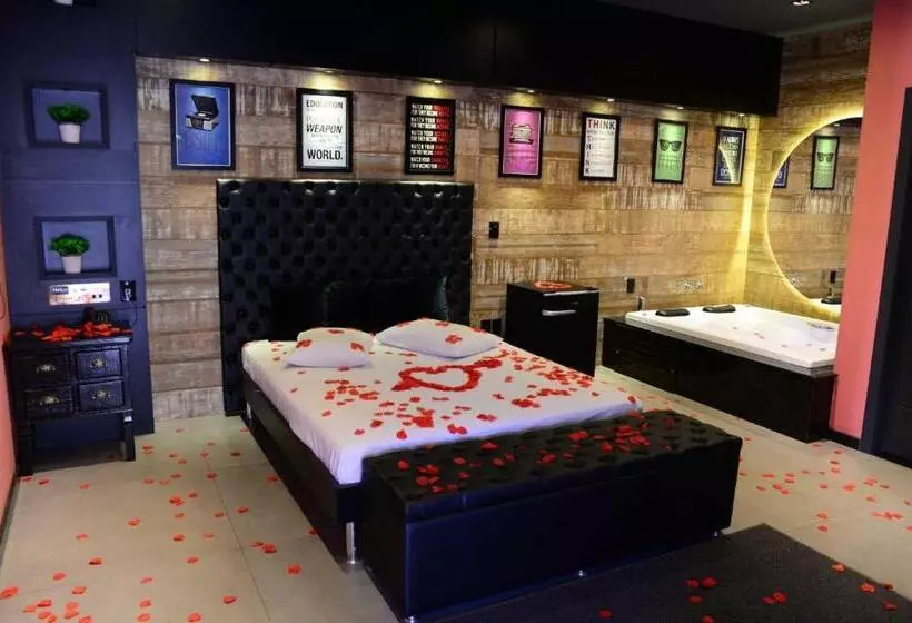 Helus Motel