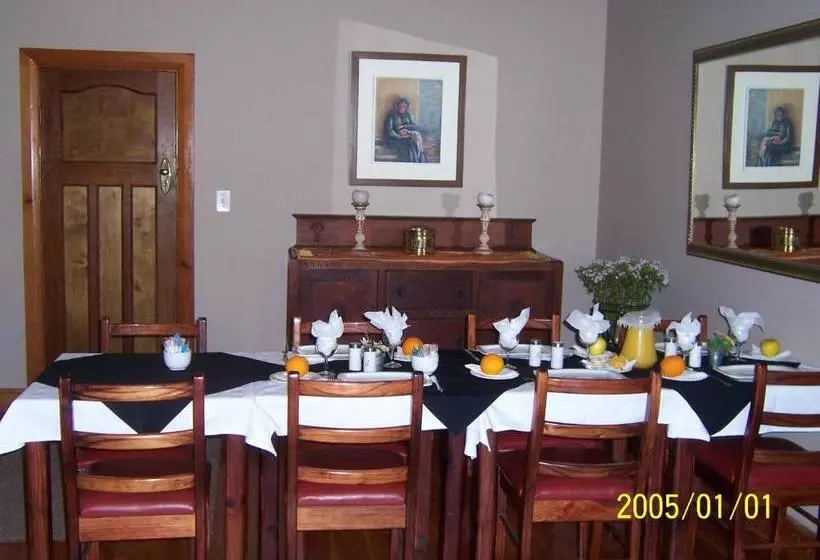 Majatalo Berg En Dal Guesthouse