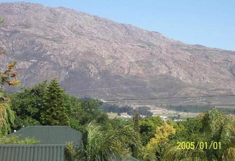 Majatalo Berg En Dal Guesthouse