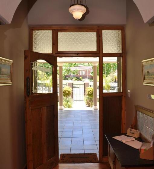 ペンション Berg En Dal Guesthouse