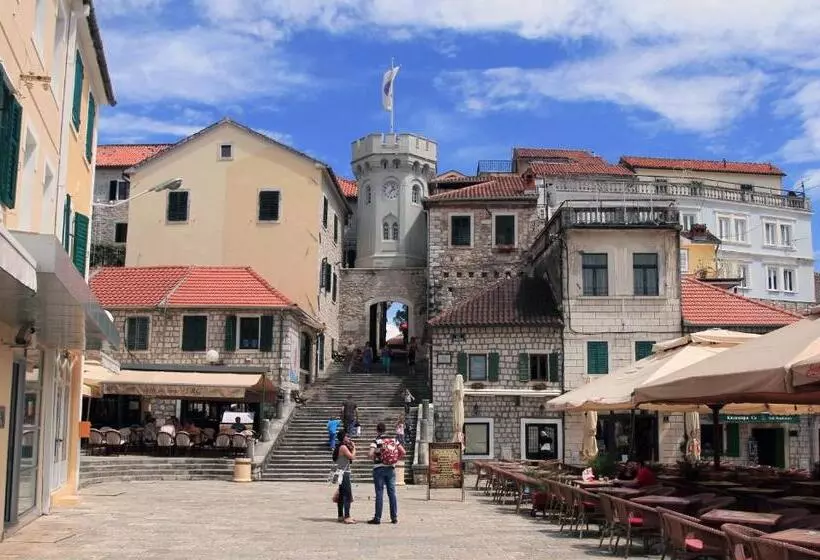 پانسیون Guest House Bajceta