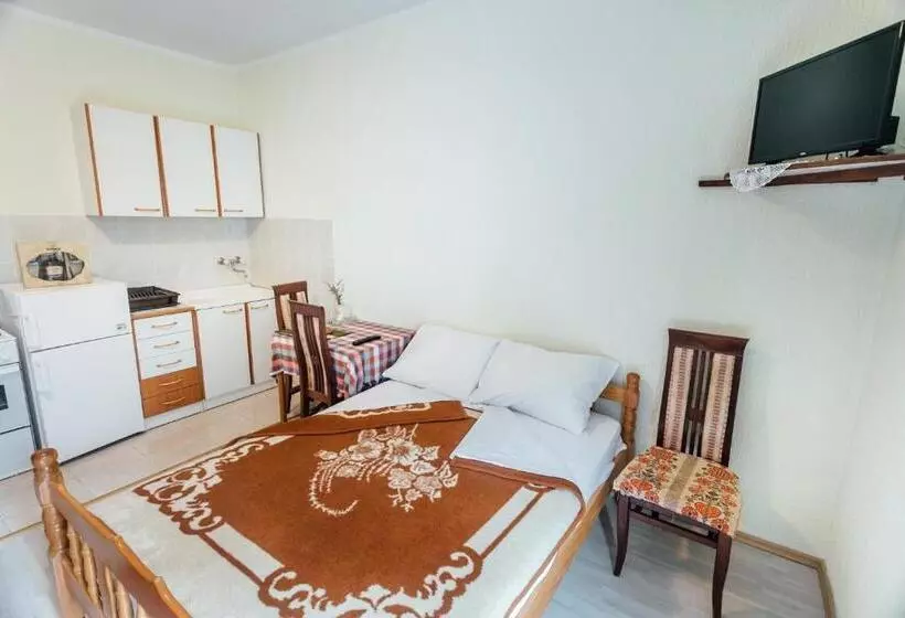 پانسیون Guest House Bajceta