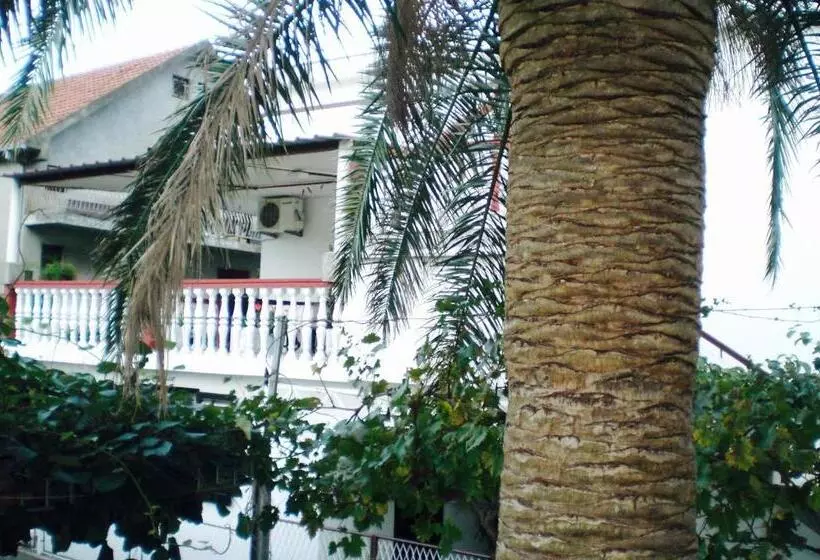پانسیون Guest House Bajceta
