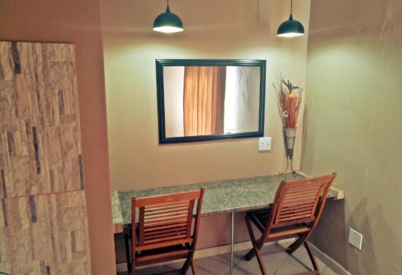 פנסיון Kures Guest House