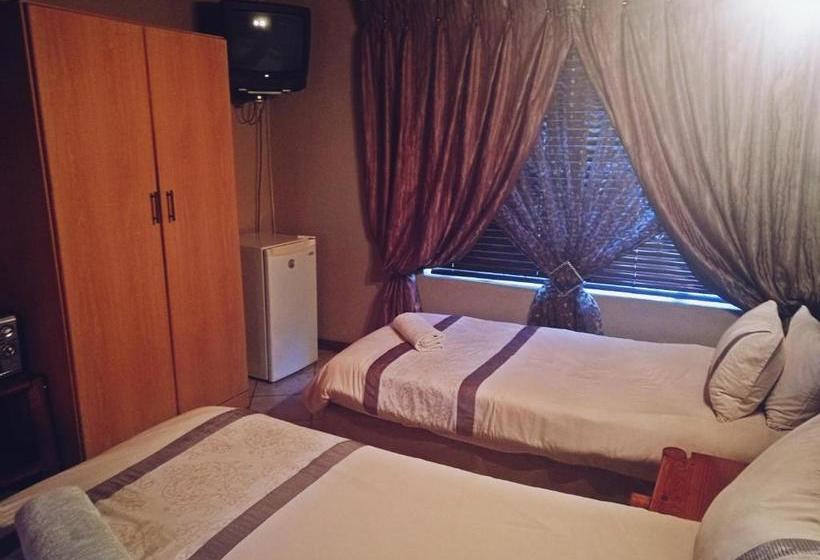 פנסיון Kures Guest House