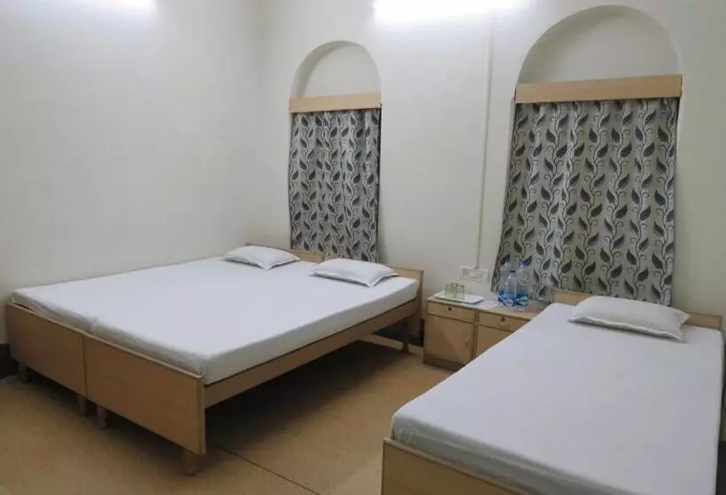 پانسیون Shaw Guest House