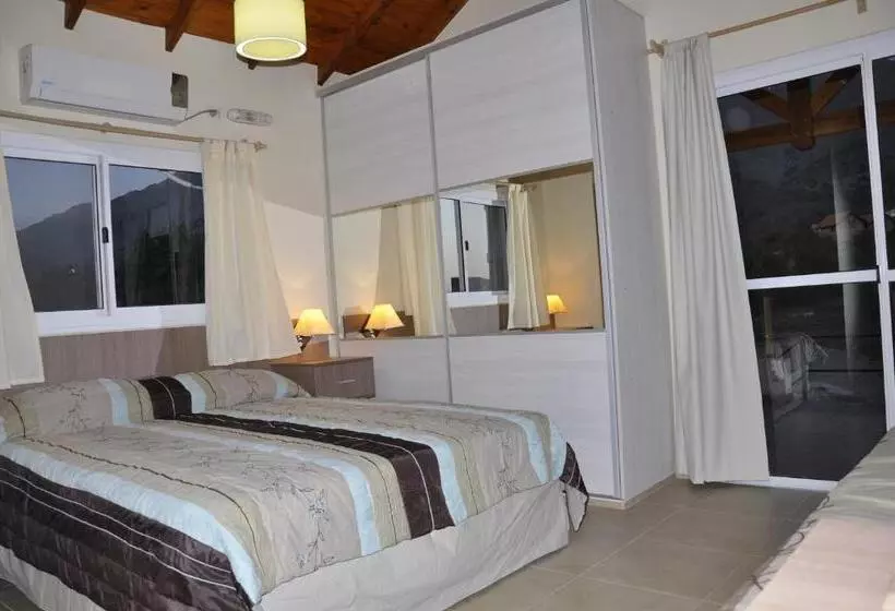 ユースホステル Mirador Serrano