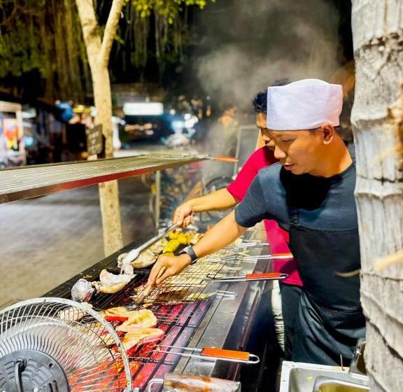 ペンション Zipp Bar Restaurant & Bungalows