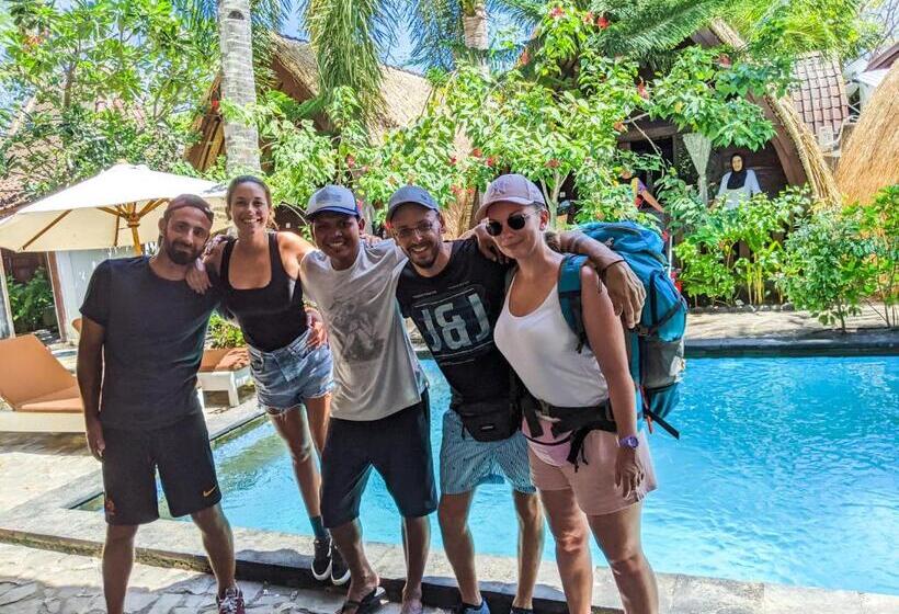 ペンション Zipp Bar Restaurant & Bungalows