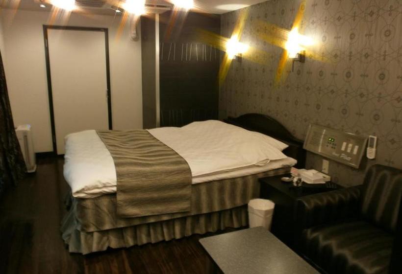 בית מלון כפרי Piatt