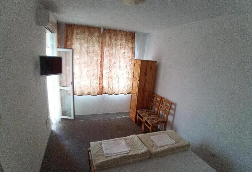 پانسیون Zlatevi Guest House