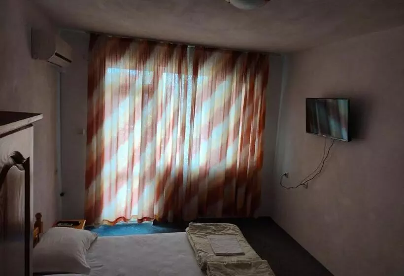 ペンション Zlatevi Guest House