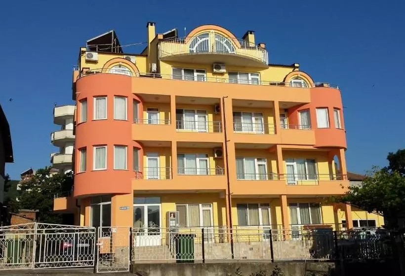 ペンション Zlatevi Guest House