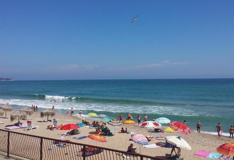 پانسیون Zlatevi Guest House