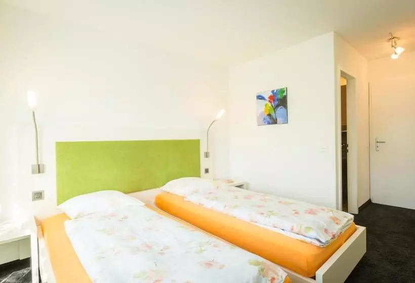 Retkeilymaja Franz Anton