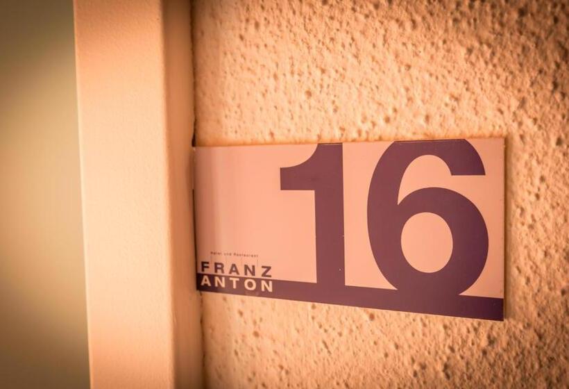 הוסטל Franz Anton