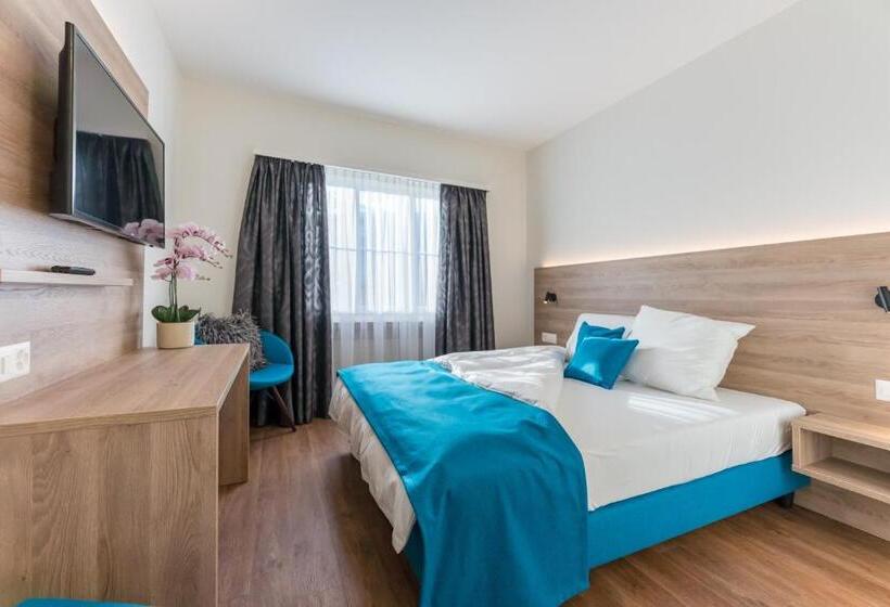 הוסטל Franz Anton