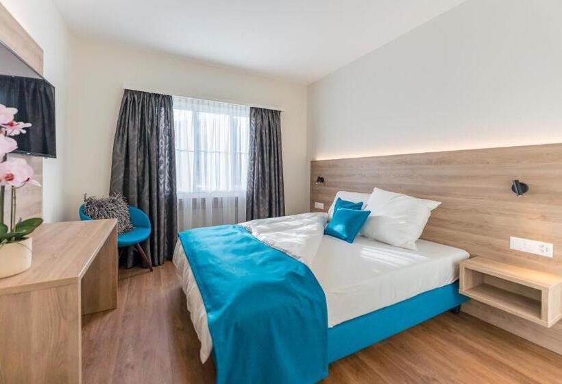 הוסטל Franz Anton