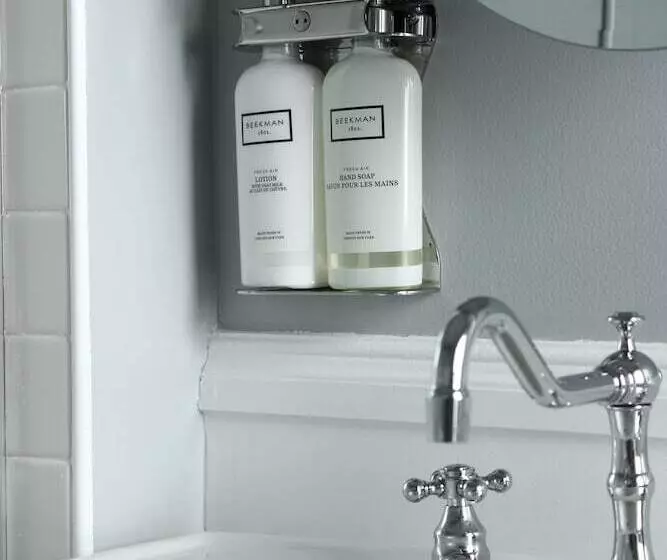 Retkeilymaja The Plainfield Inn