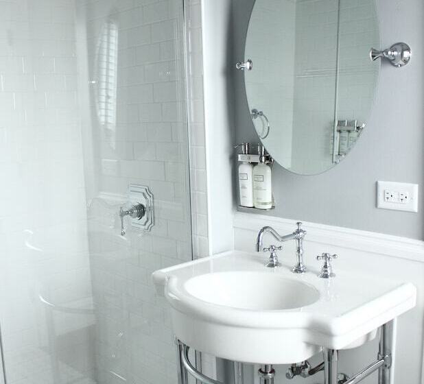 Hostel The Plainfield Inn