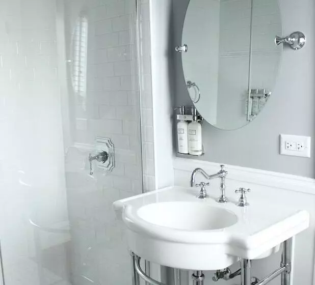 Retkeilymaja The Plainfield Inn