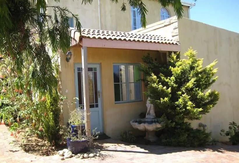 Majatalo Aurora Guest Units