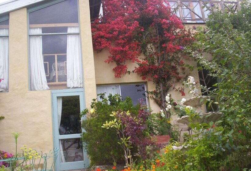 بنسيون Aurora Guest Units