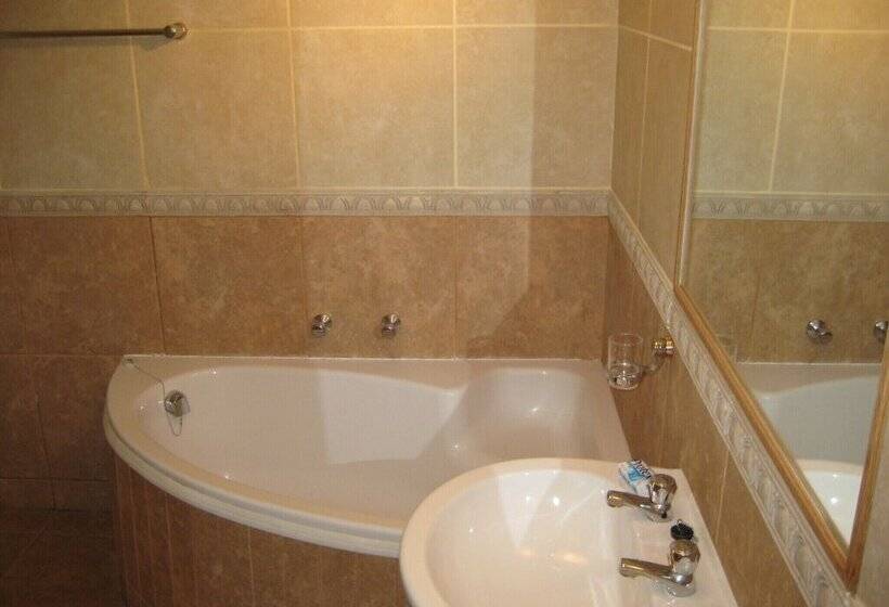 بنسيون Aurora Guest Units