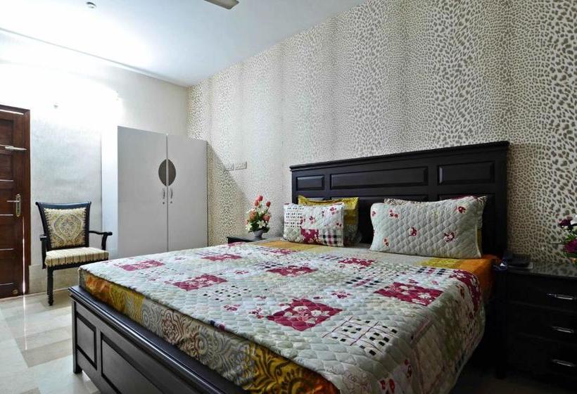 پانسیون Blue Sky Executive