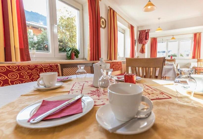 بنسيون Haus Roswitha