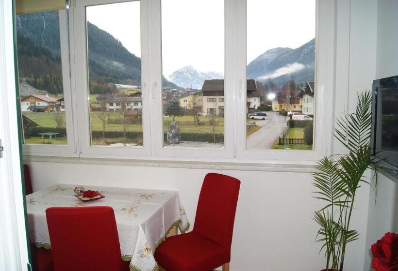 بنسيون Haus Roswitha