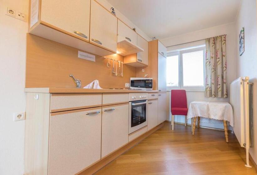 بنسيون Haus Roswitha