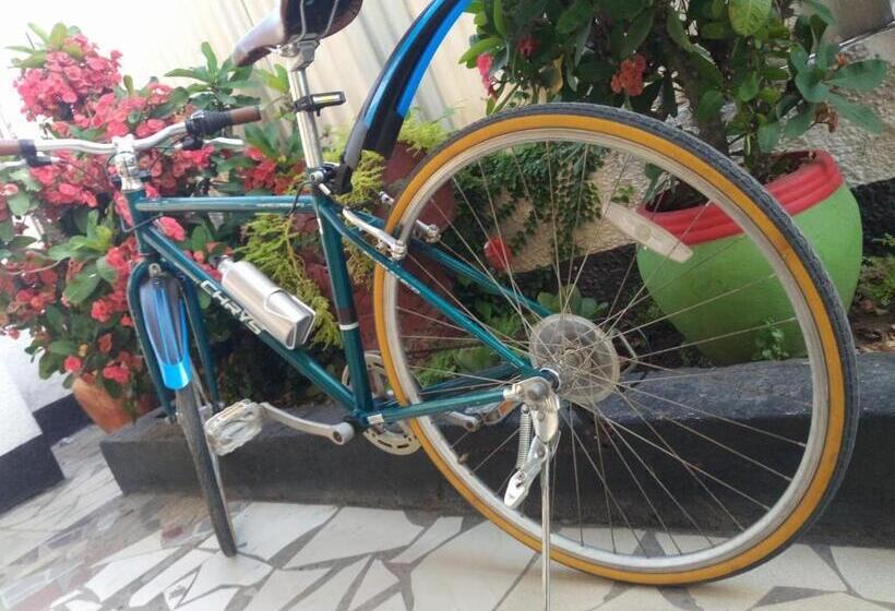 پانسیون Kivulini Homestay