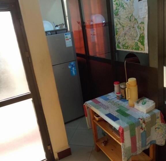 پانسیون Kivulini Homestay