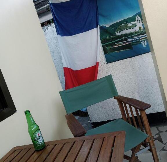 پانسیون Kivulini Homestay