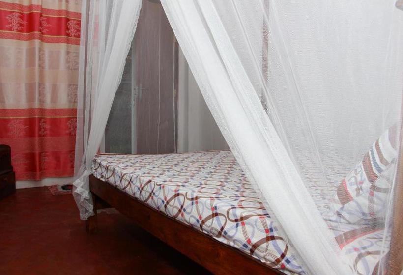 پانسیون Ozone Resort