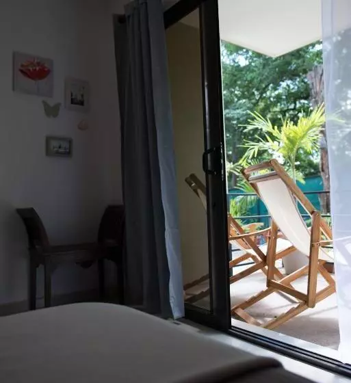 Hotelli Tamarindo Sunshine