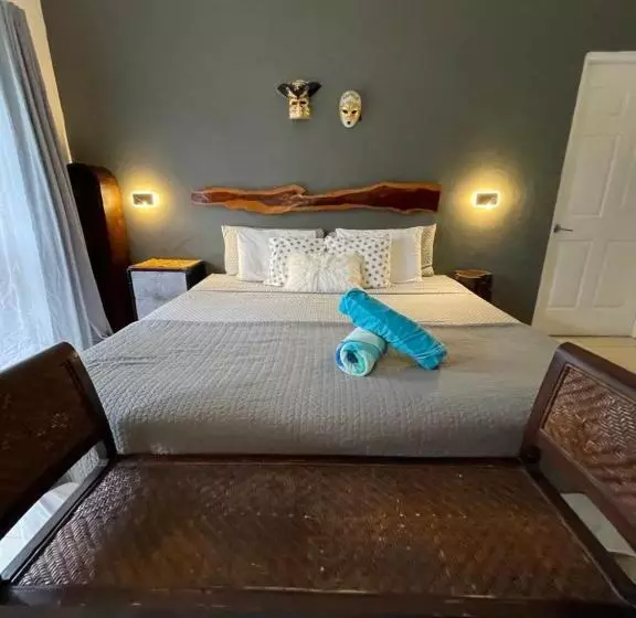 Hotelli Tamarindo Sunshine