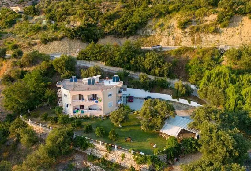 Onirana Apartments